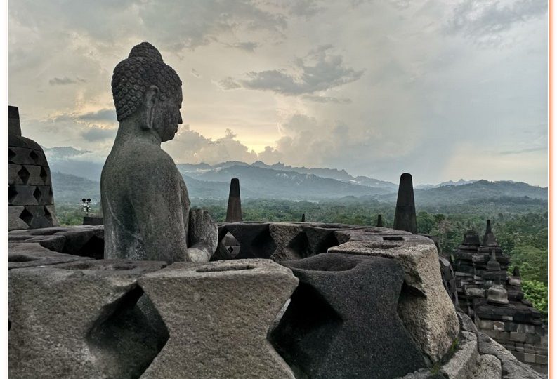 the magnificent Borobudur temple is the world's biggest Buddhist monument