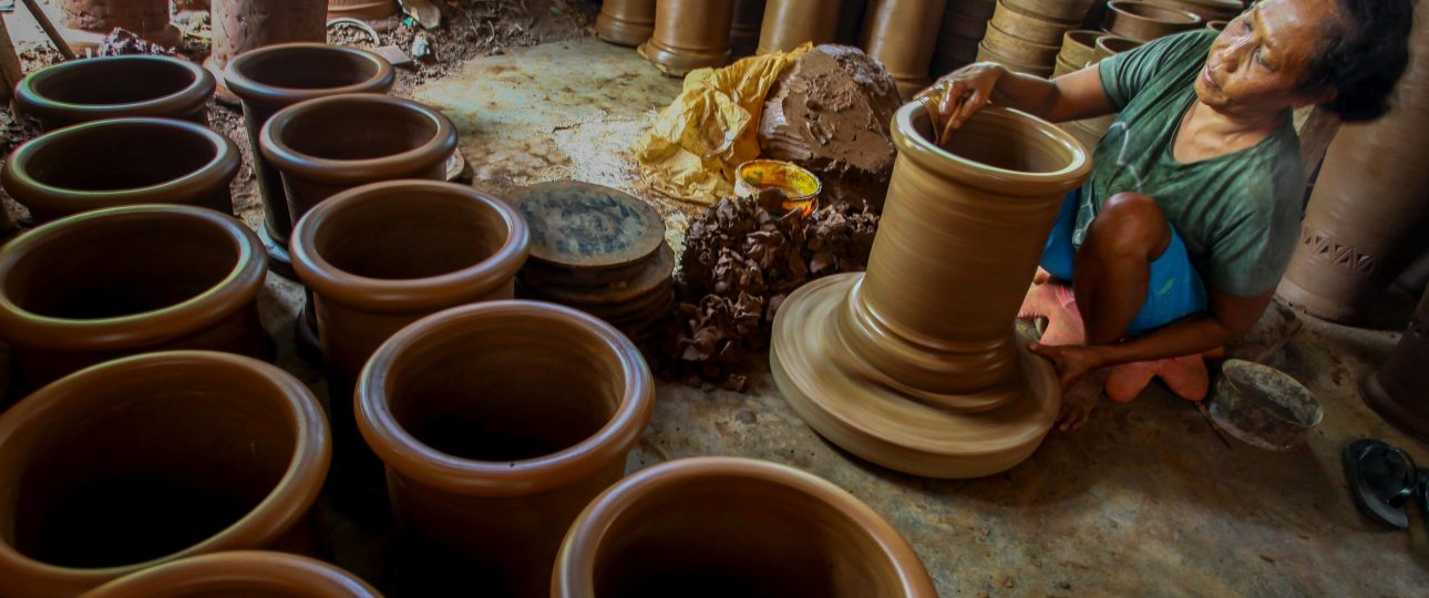 Kasongan Ceramic the center of the village industries